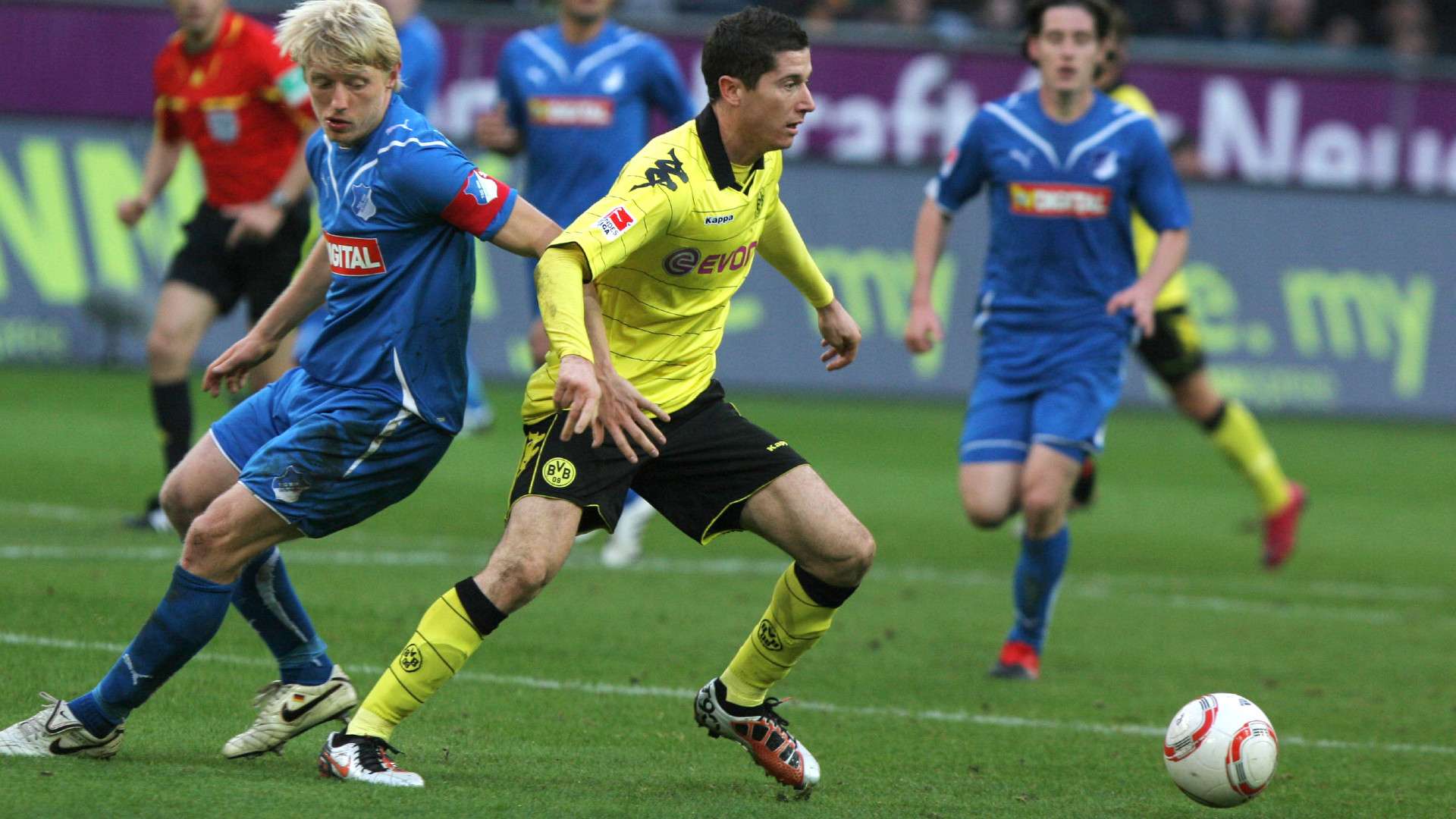 ROBERT LEWANDOWSKI BORUSSIA DORTMUND