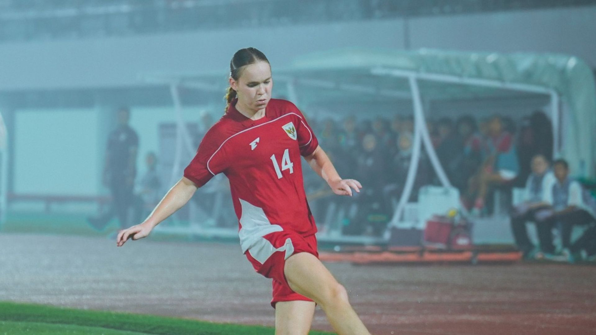 Isa Guusje Warps - Timnas Wanita Indonesia