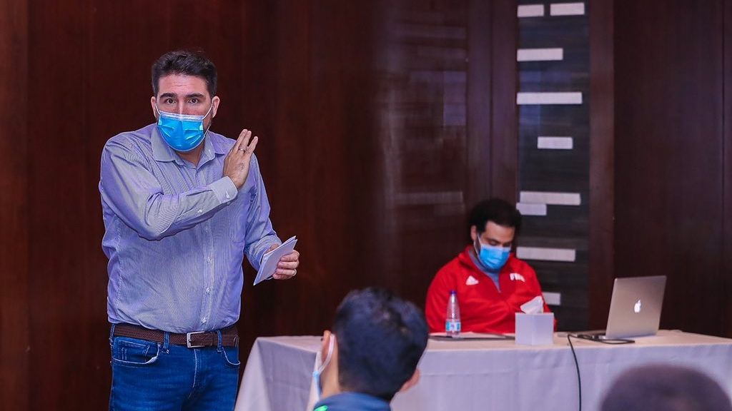 مانويل نافارو