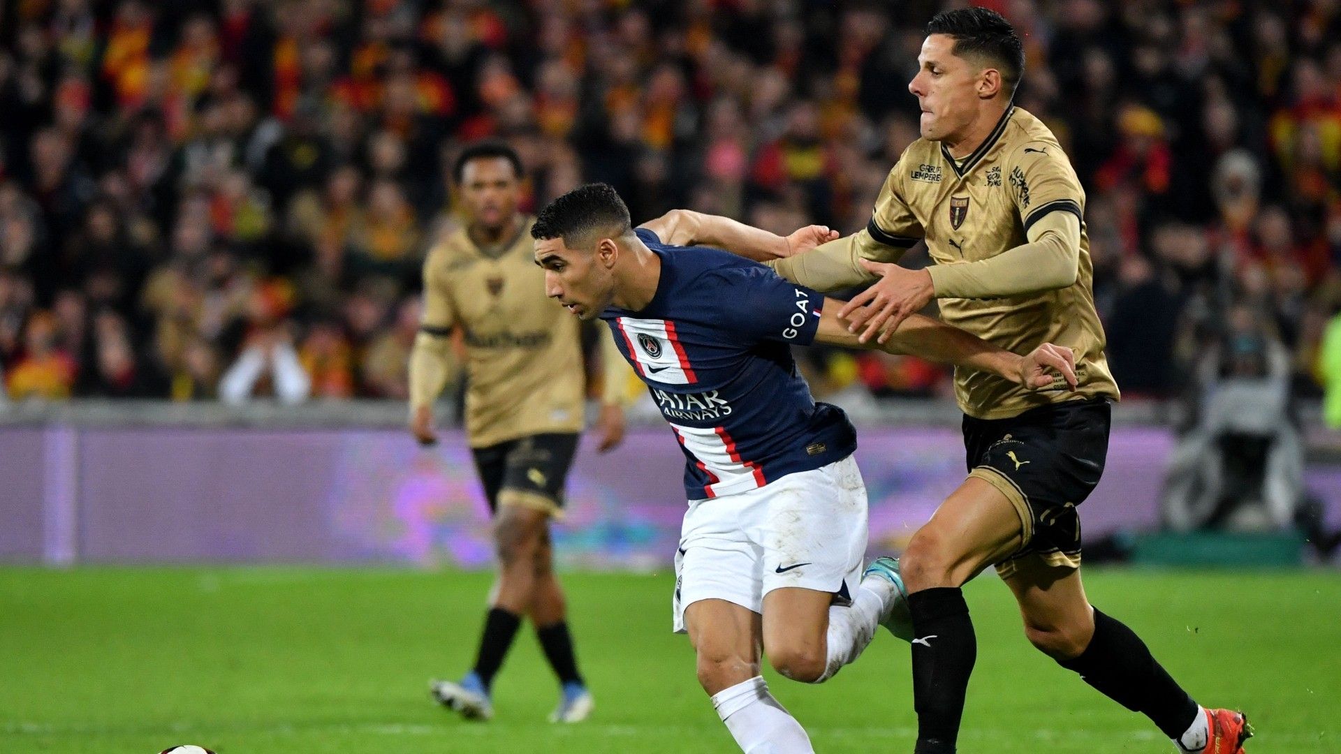 Achraf Hakimi PSG Lens 2022-23