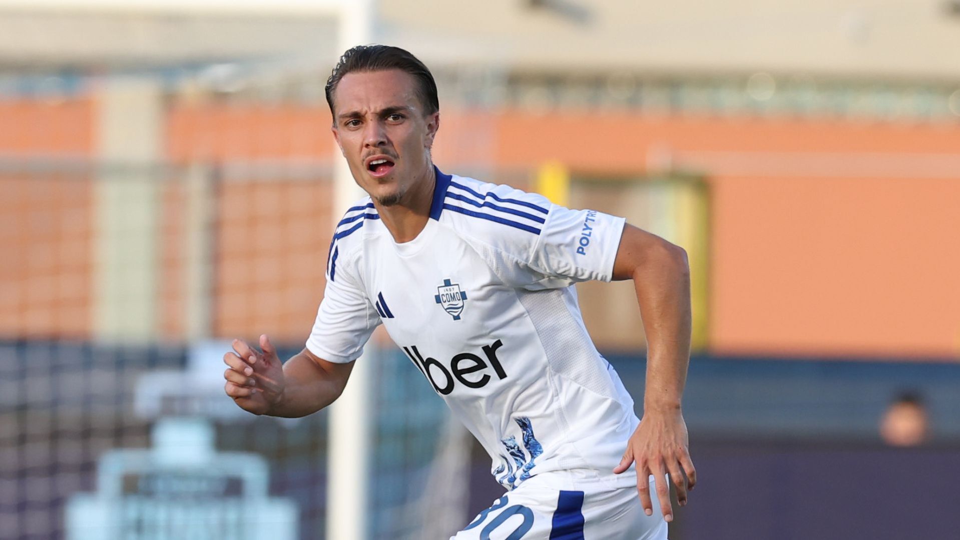 Caqueret Como 2025 primo piano