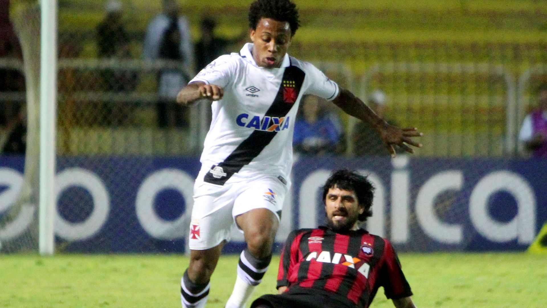 Lucho Gonzalez Paulo Vitor Vasco Atletico-PR Brasileirao Serie A 31072017