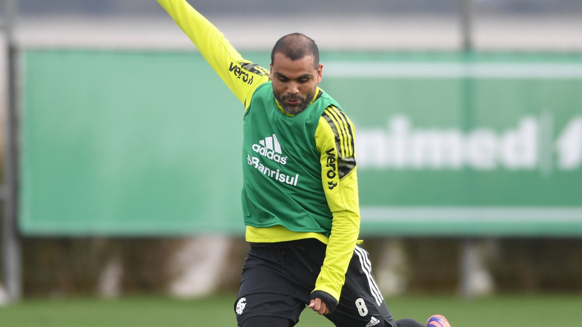 Gabriel Mercado em treino do Inter, 2021