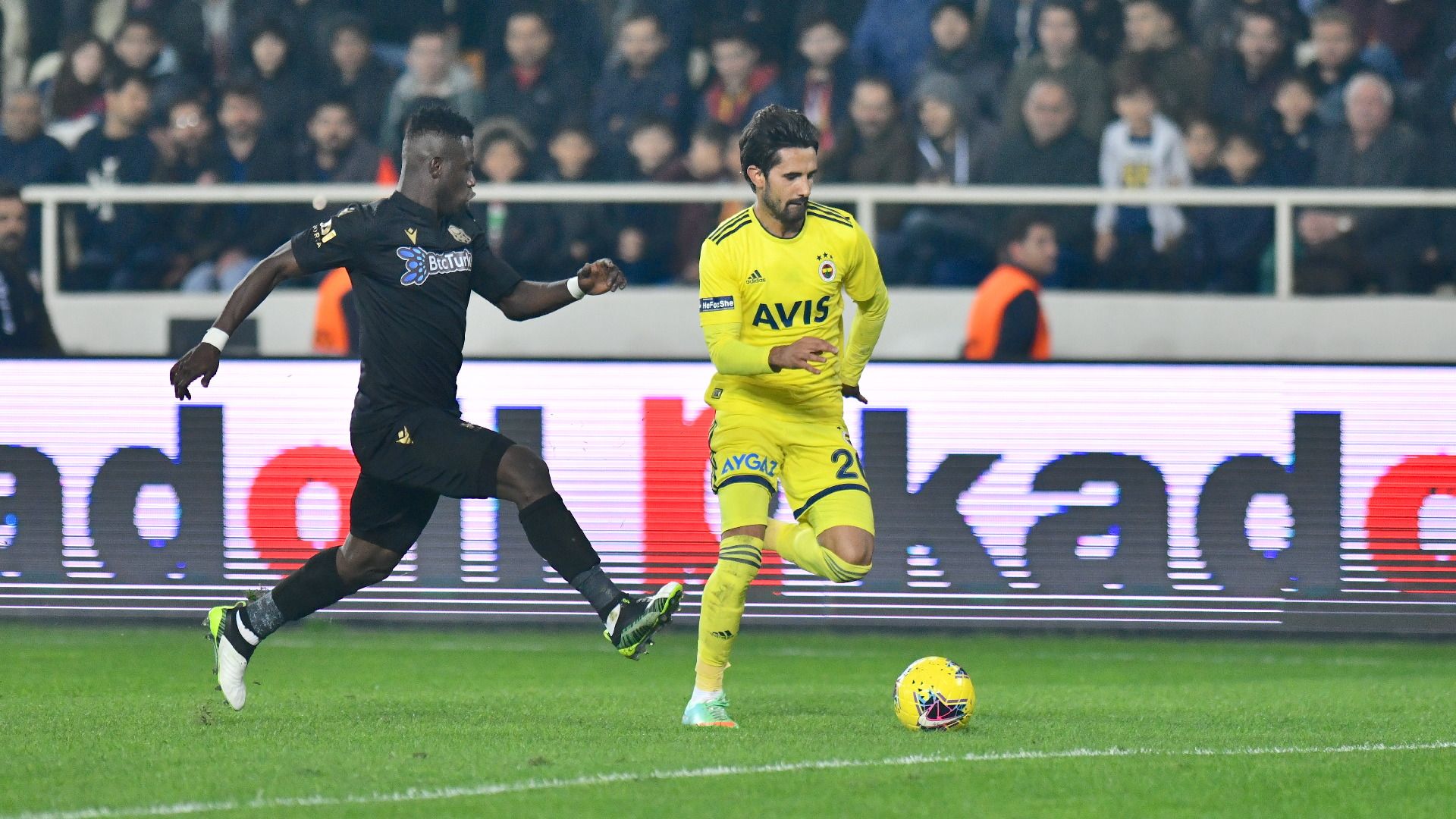 acquah alper potuk yeni malatyaspor fenerbahce 24112019