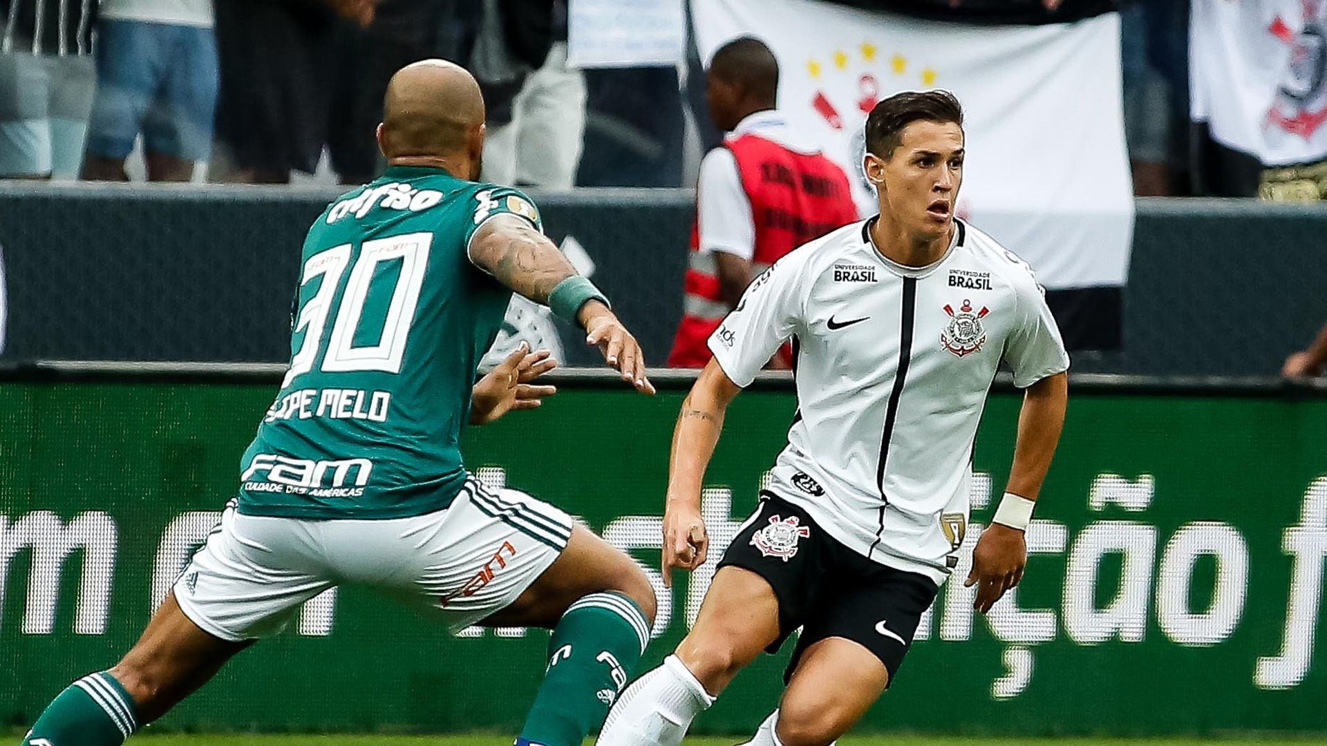 Felipe Melo Mateus Vital Corinthians Palmeiras 31032018 Paulista Final