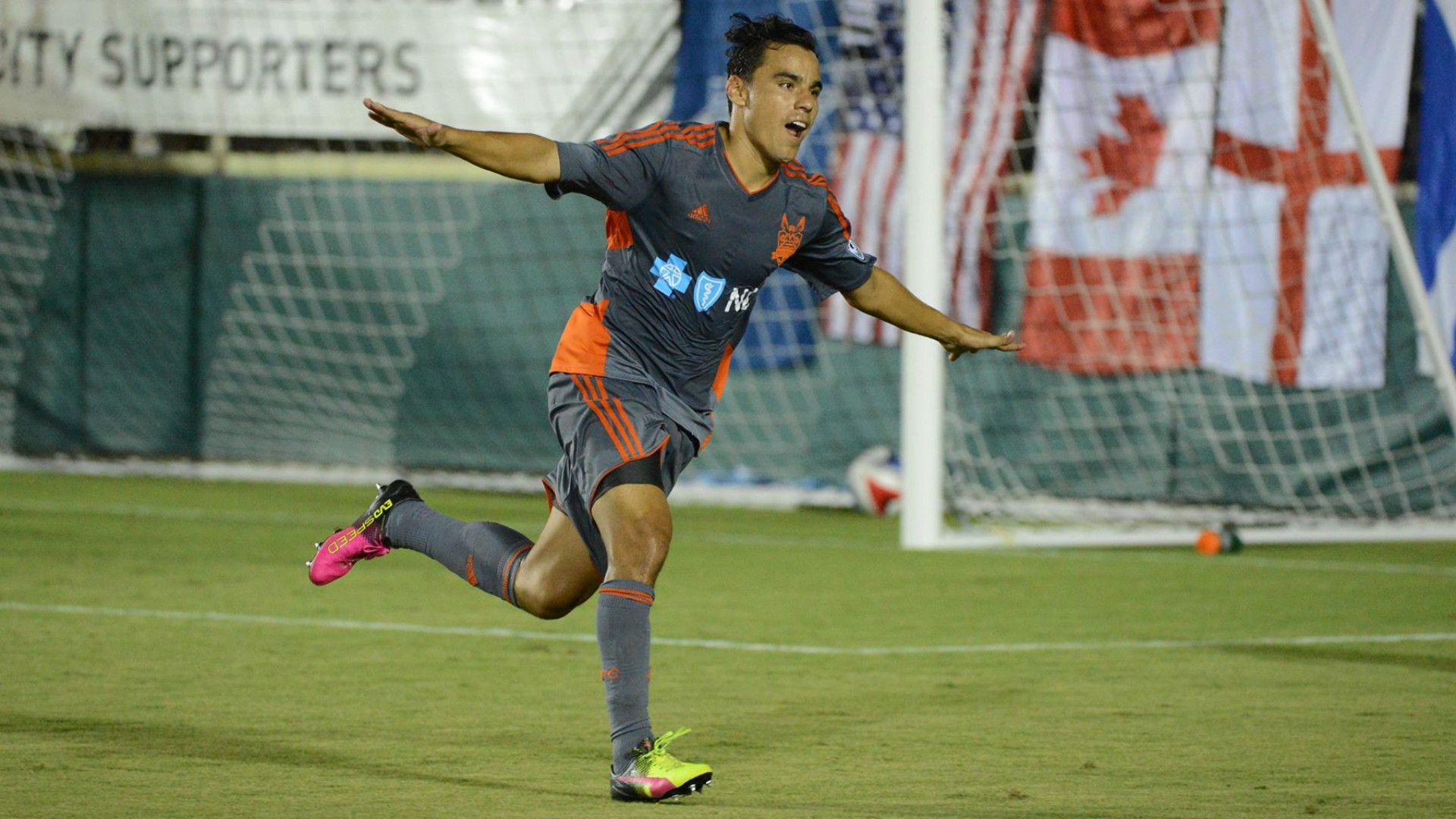 Omar Bravo Carolina Railhawks