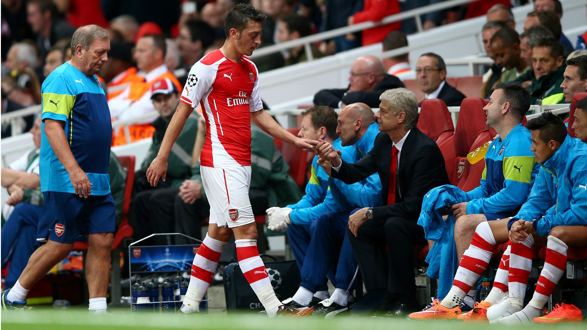 Mesut Ozil Arsene Wenger Arsenal 011014