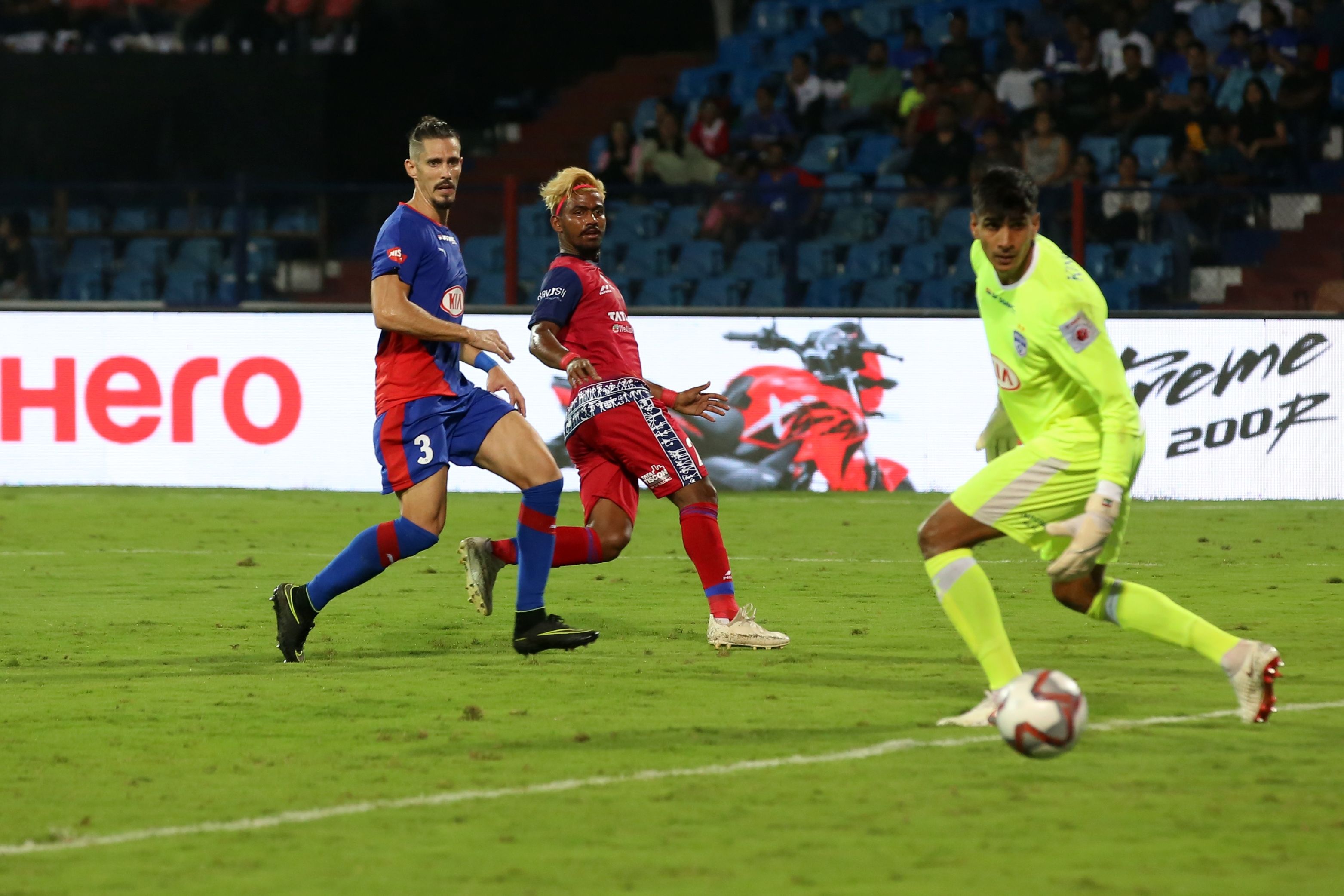 Substitute 16 year old Gourav Mukhi of Jamshedpur FC scored the first equalizer of the game against BFC in Hero ISL