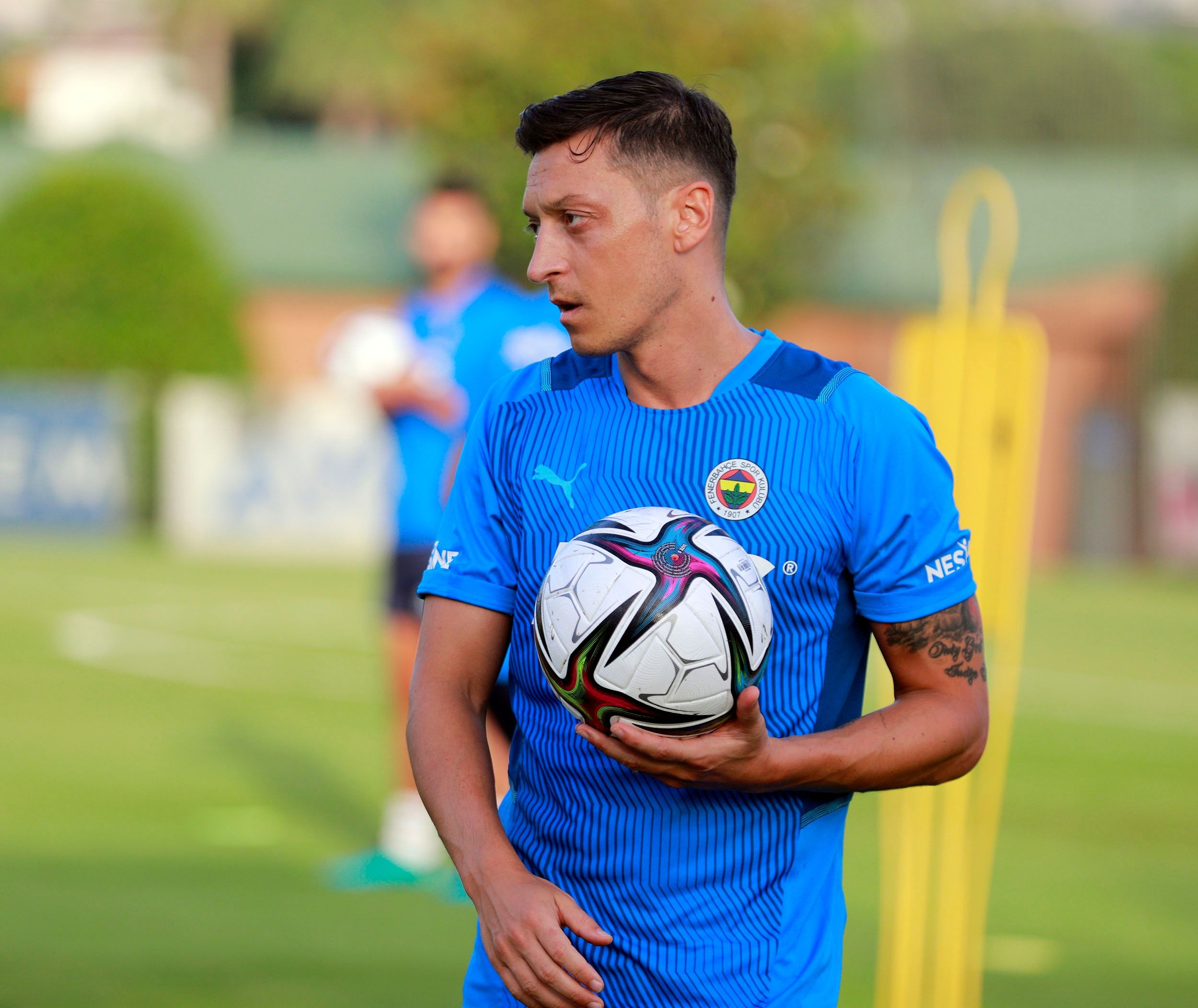 Mesut Ozil Fenerbahce