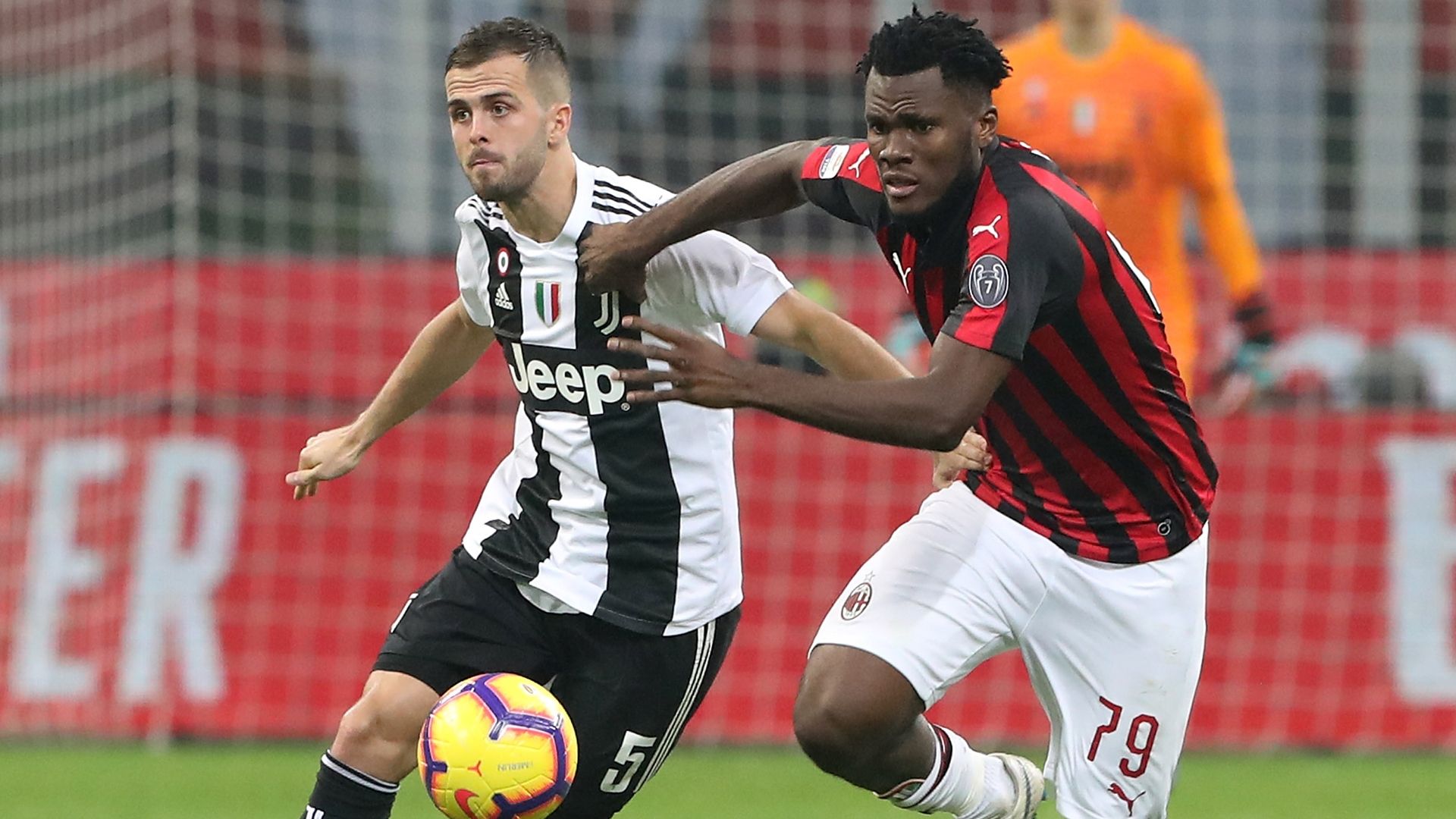 Pjanic Kessie Milan Juventus