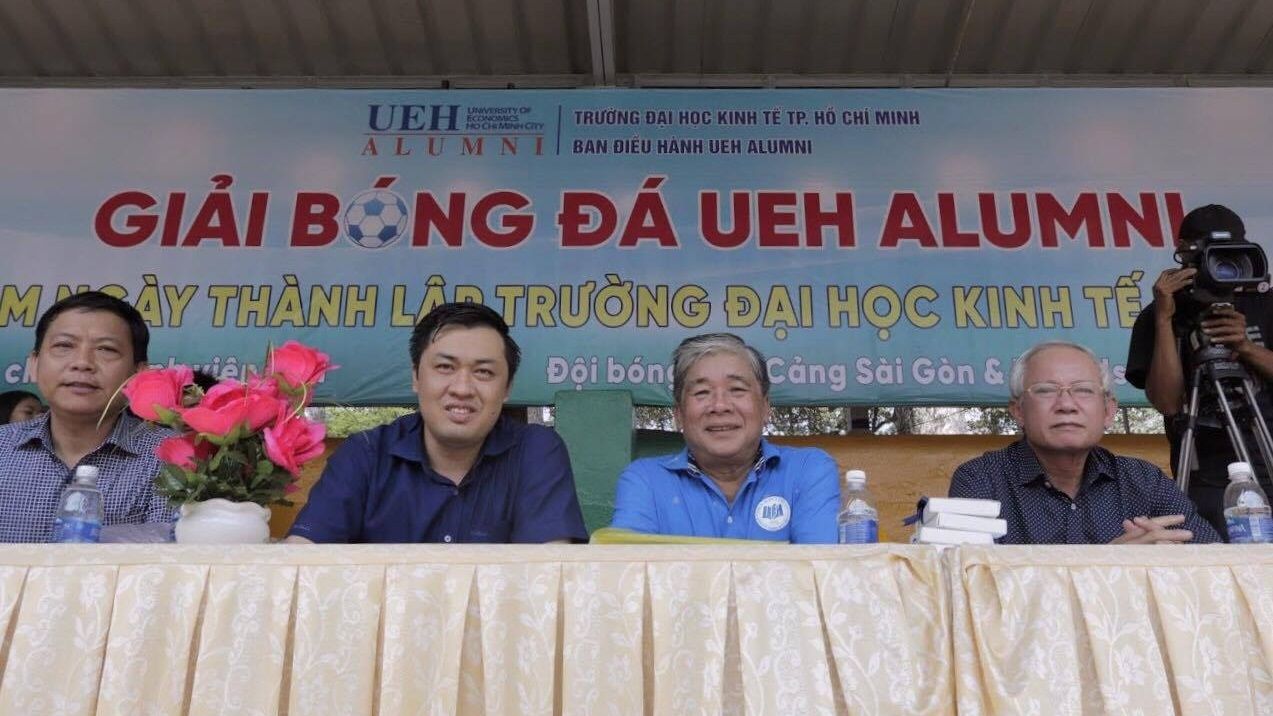 Giải bóng đá chào mừng 42 năm thành lập Trường Đại học Kinh tế TP.HCM