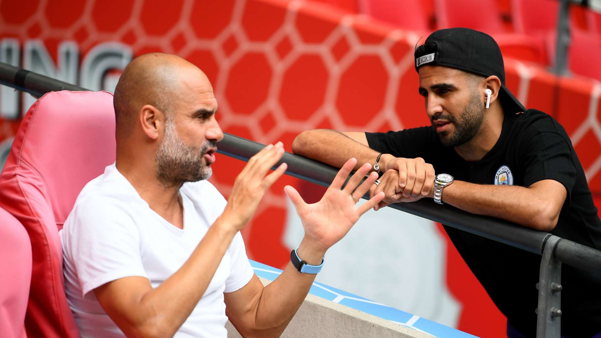 Pep Guardiola, Riyad Mahrez - Manchester City