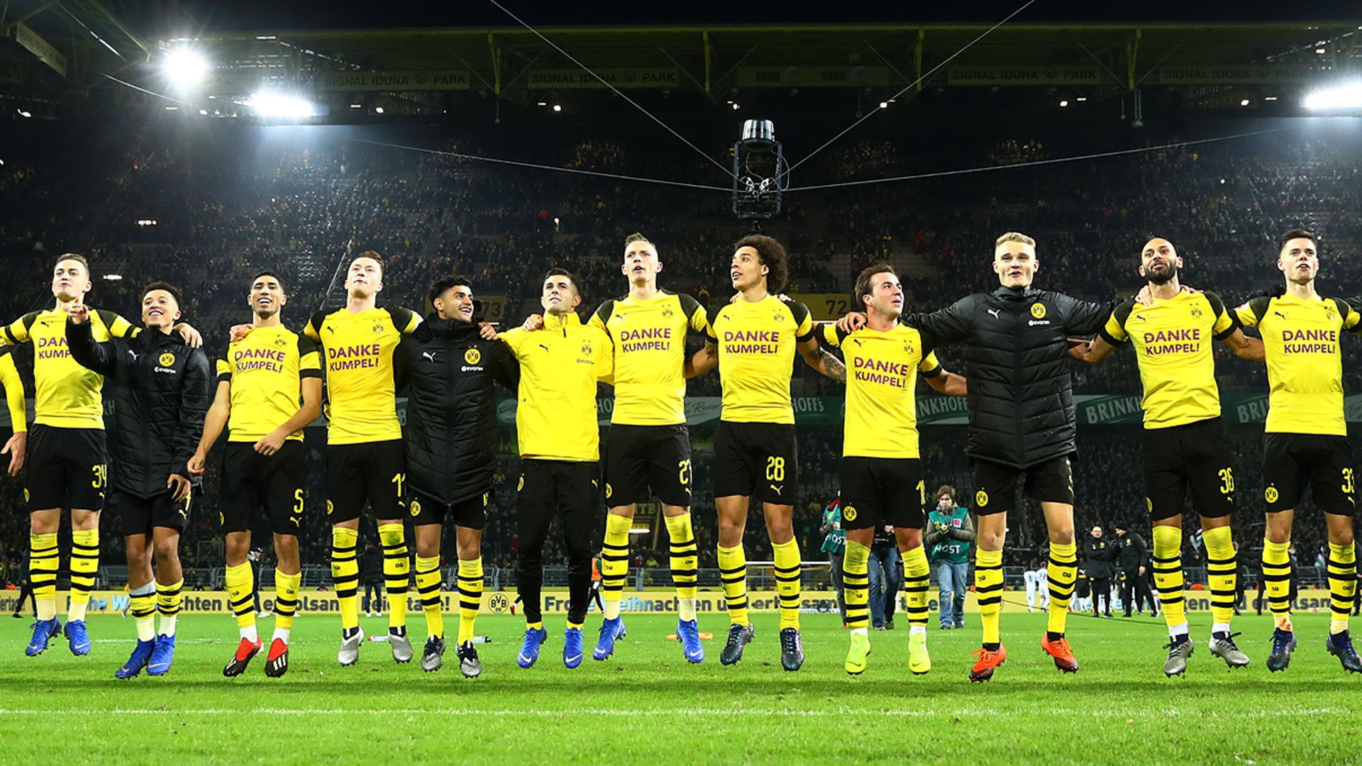 Borussia Dortmund BVB celebration 21122018