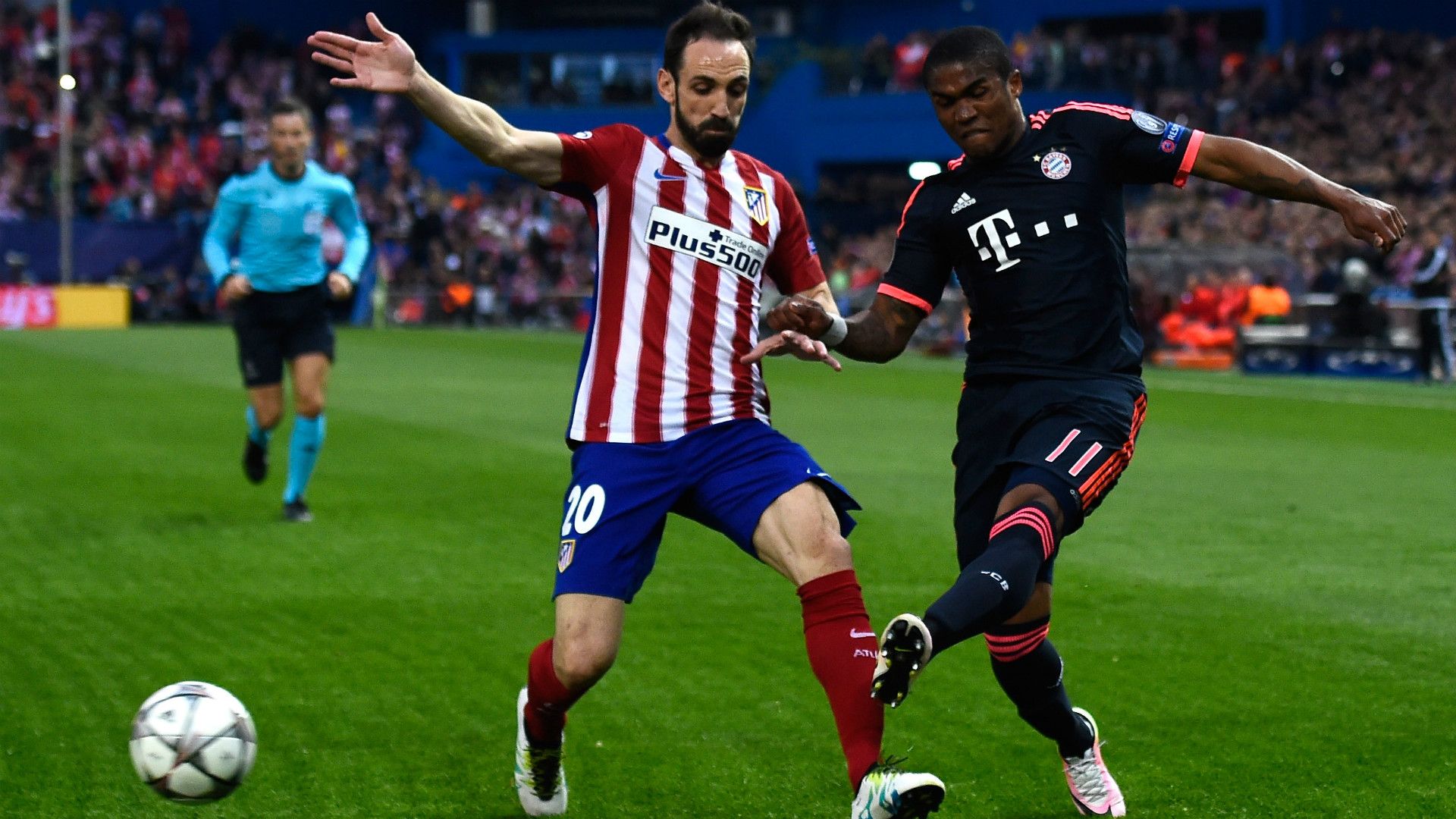Juanfran Diego Costa Atletico Madrid FC Bayern Champions League 27042016