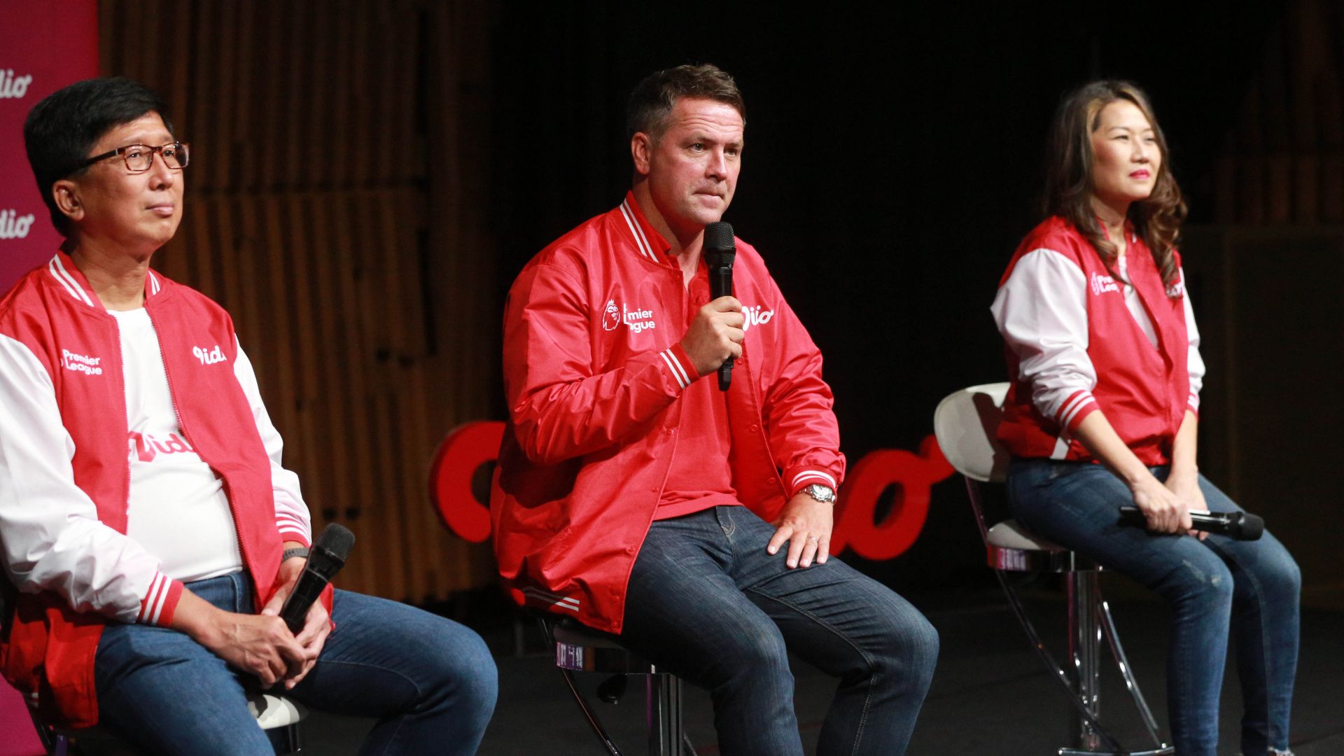 Press Conference Michael Owen-Vidio