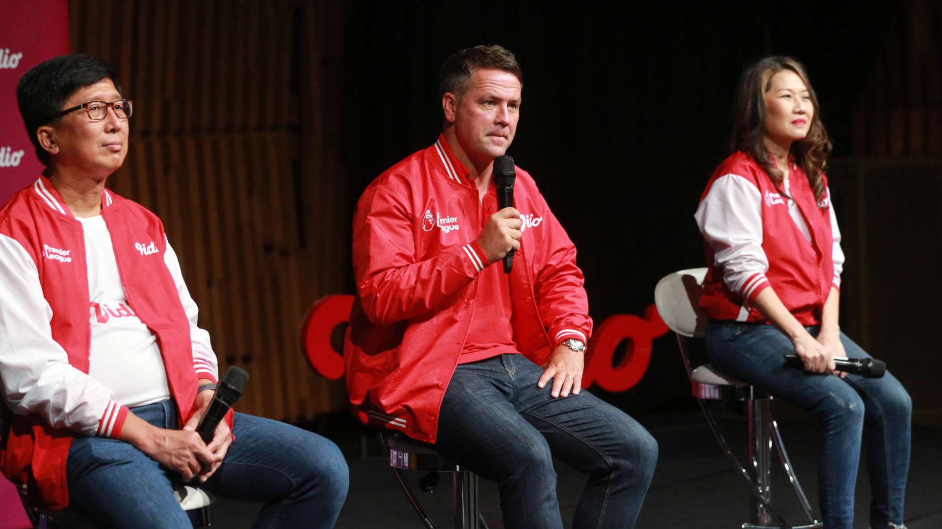 Press Conference Michael Owen-Vidio