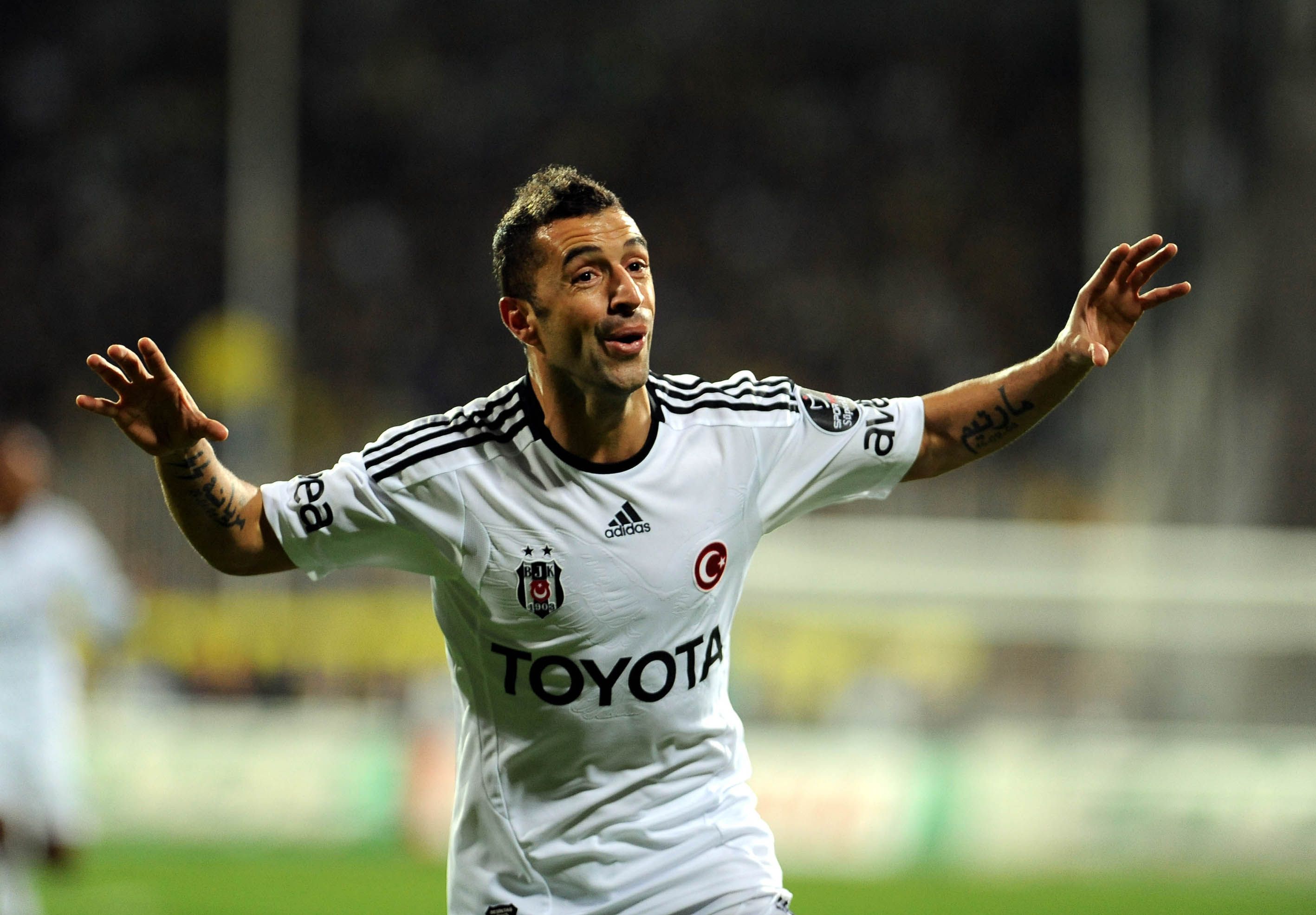 Simao Sabrosa Besiktas