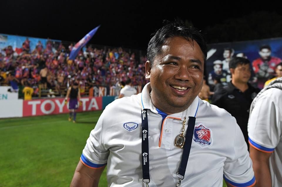 จเด็จ มีลาภ