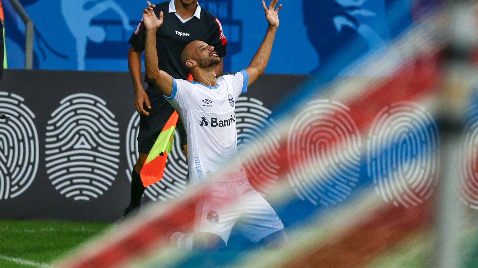 Thaciano Bahia Gremio Brasileirao 03062018