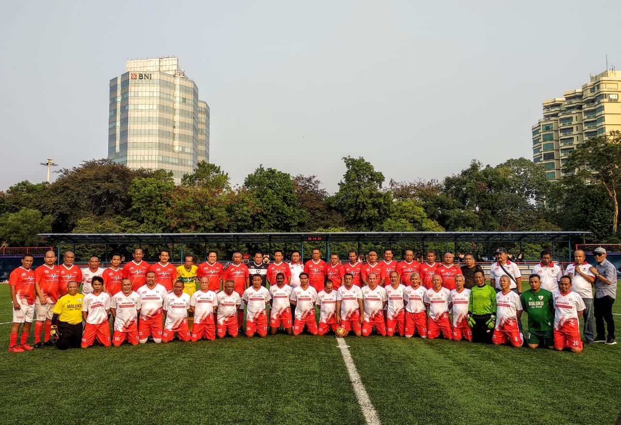 Legenda timnas Indonesia vs Maluku All Star Indonesia.
