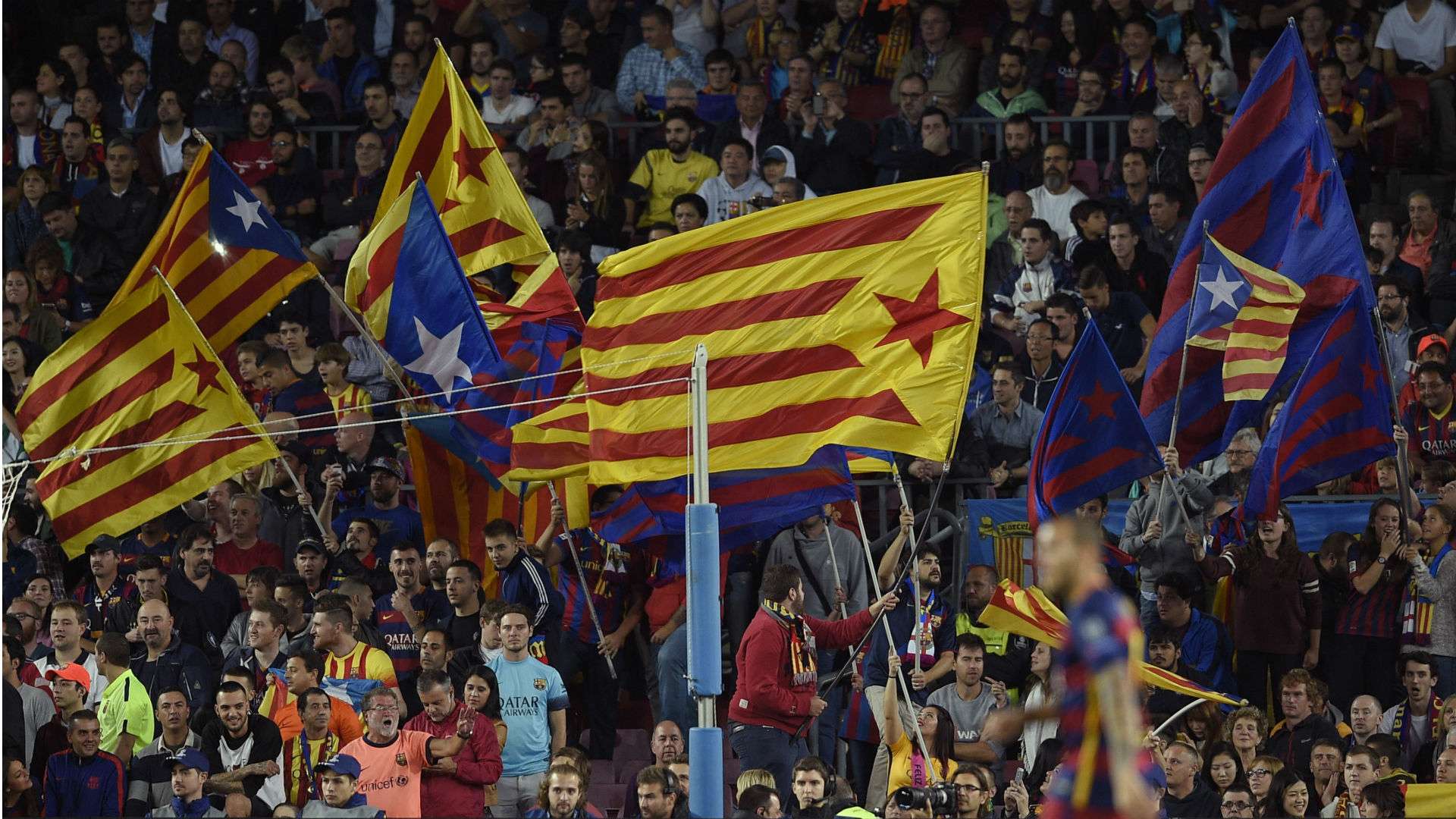 Barcelona fans vs Bayer Leverkusen