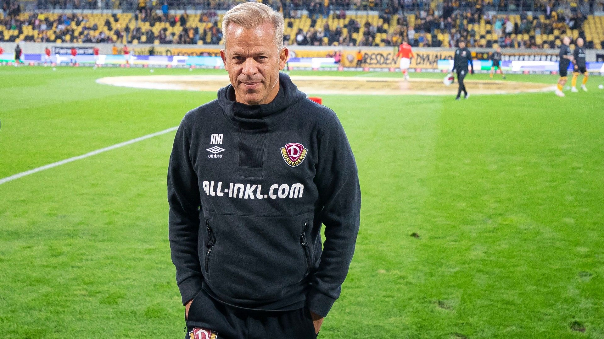 Head Coach Markus Anfang of Dynamo Dresden