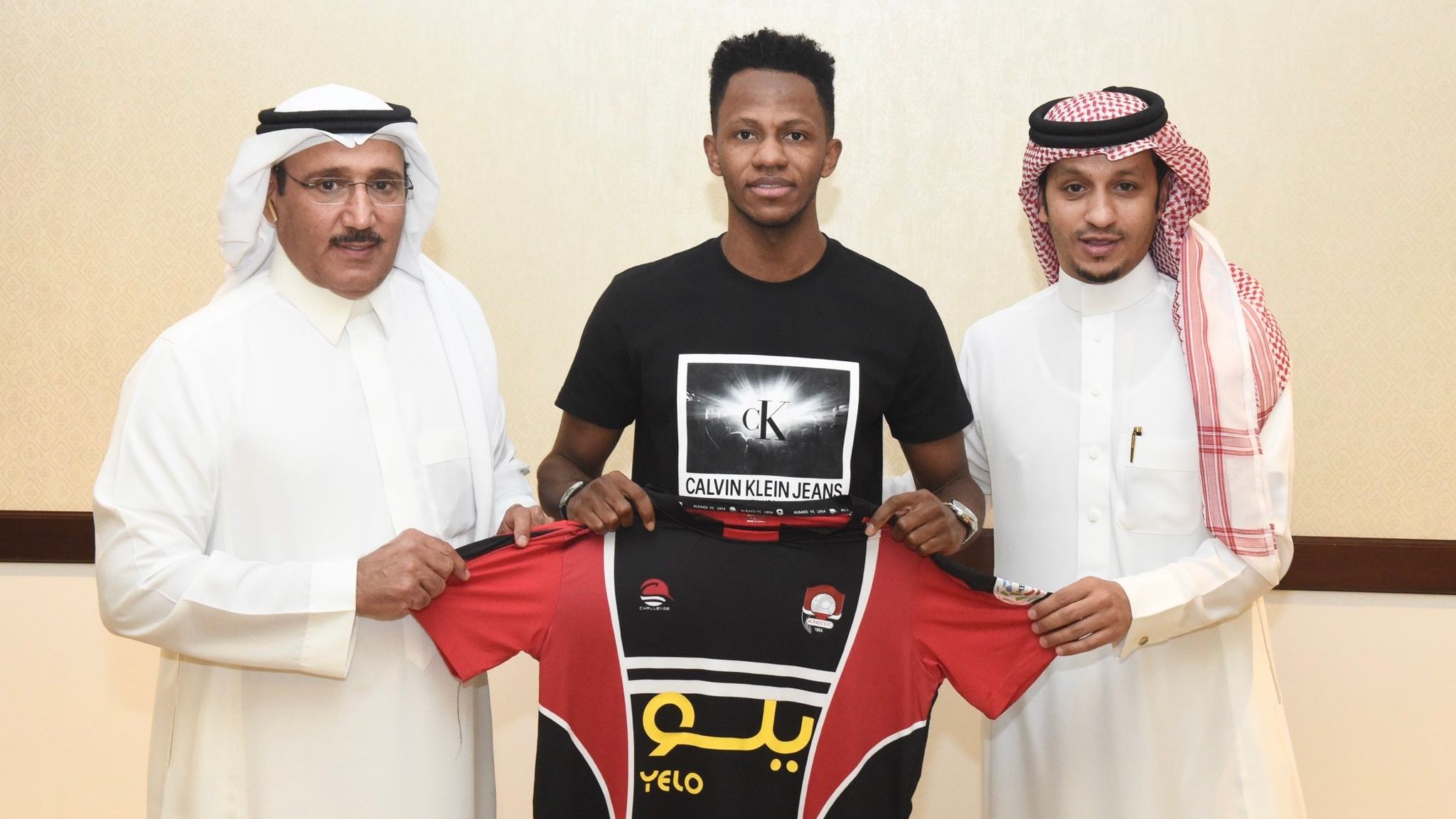 عبد الفتاح آدم الرائد الدوري السعودي