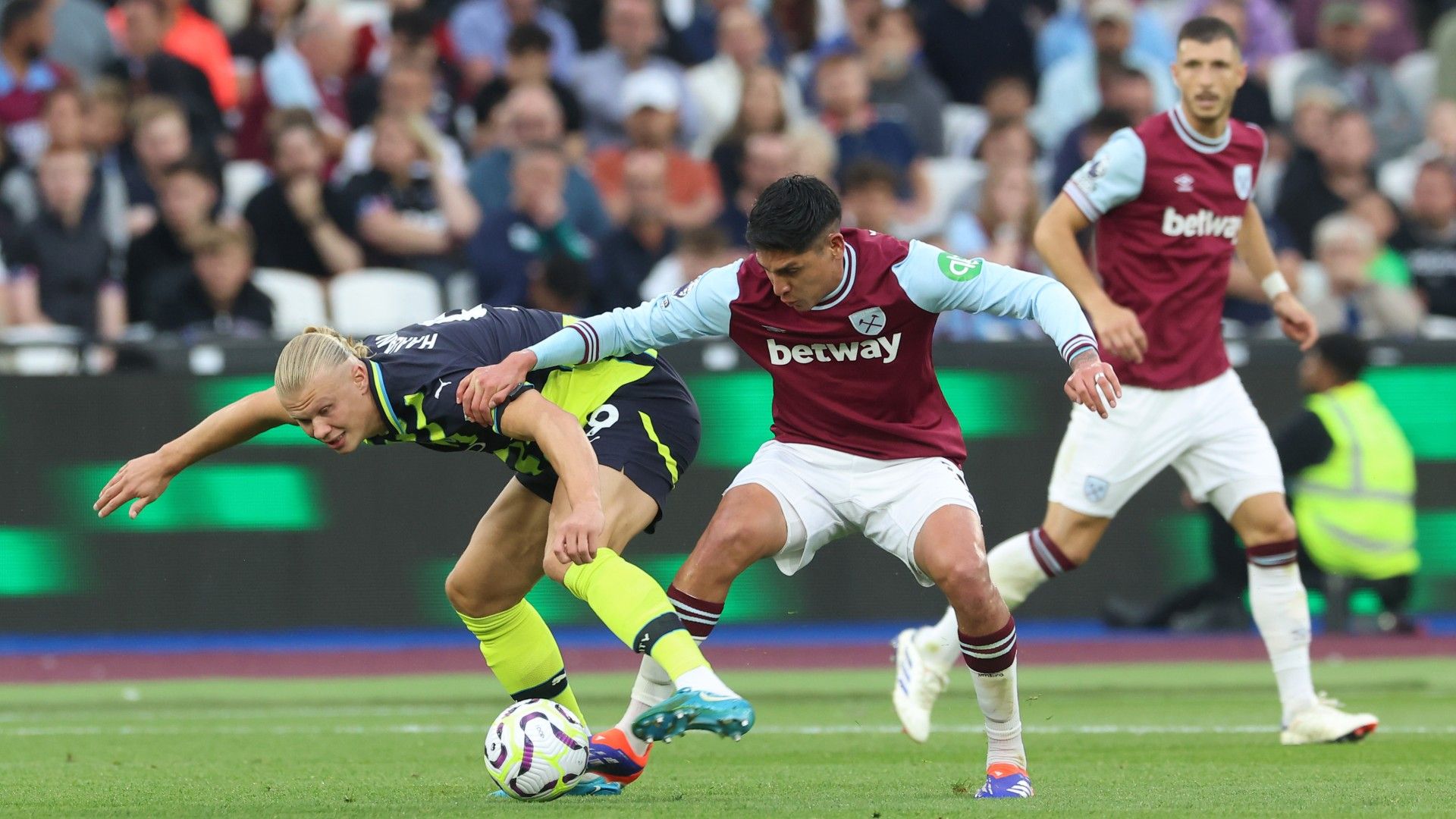 Edson Álvarez Erling Haaland West Ham Manchester City Premier League 2024-2025