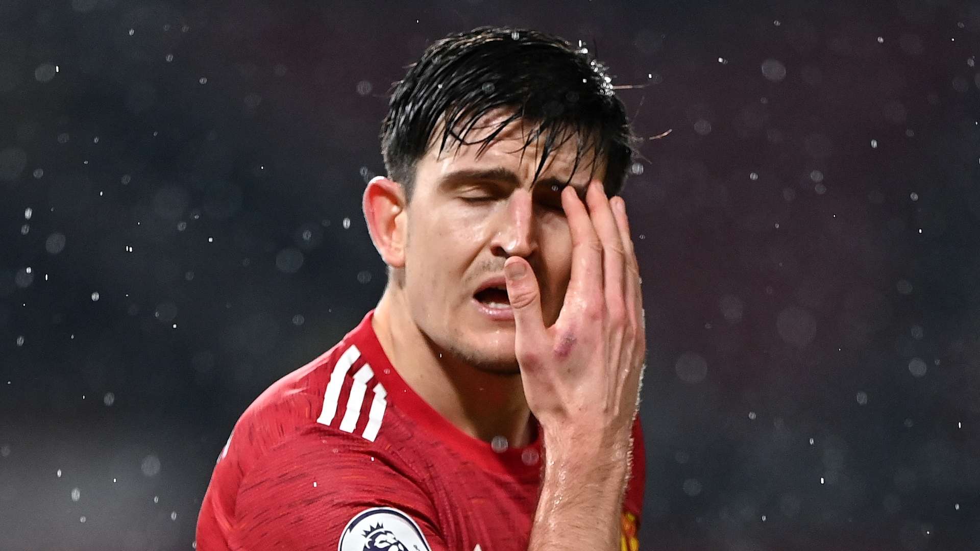 Harry Maguire Manchester United 2020-21