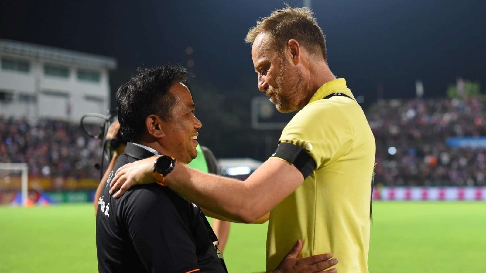 จเด็จ มีลาภ