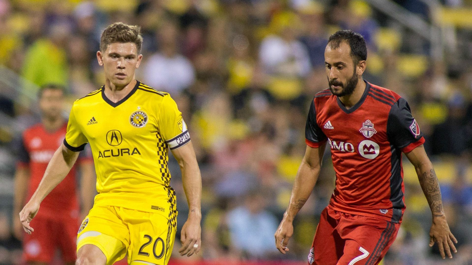 Wil Trapp Victor Vazquez MLS 04152017
