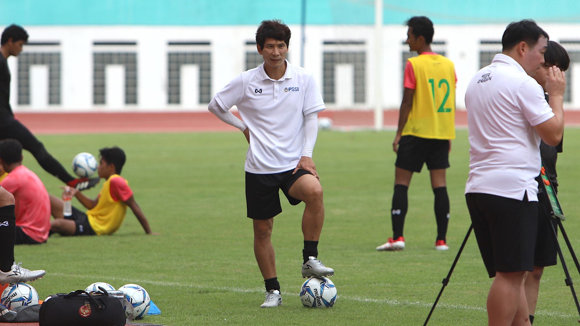 Gong Oh-kyun.- Indonesia