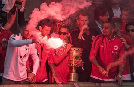 المغربي أيمن برقوق