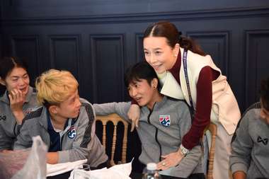 นวลพรรณ ล่ำซำ