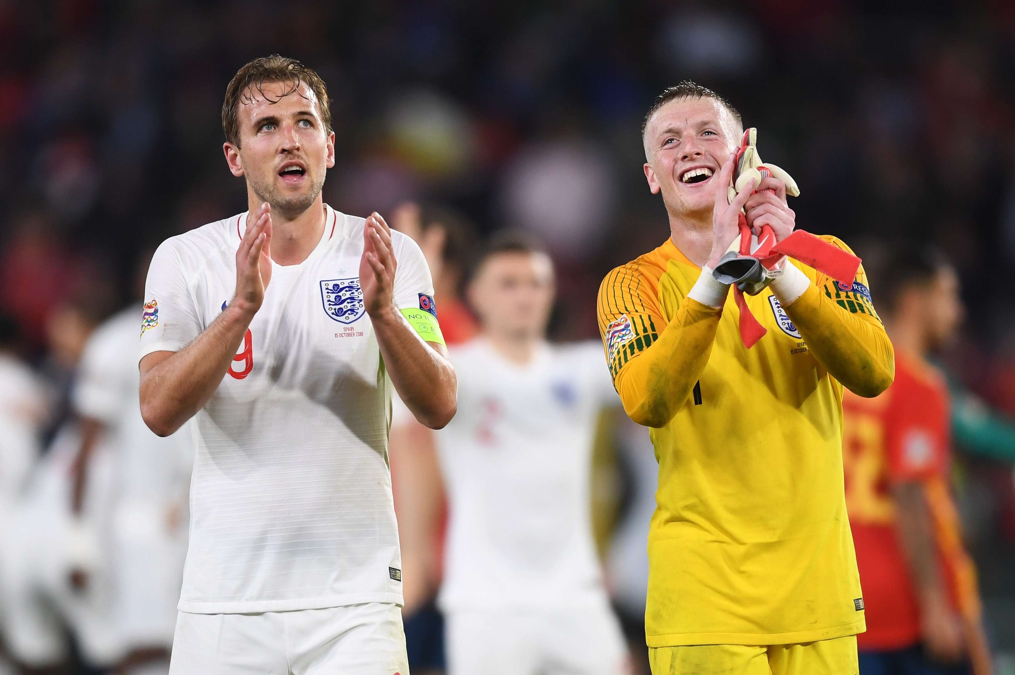 Kane & Pickford cerebrating win against Spain