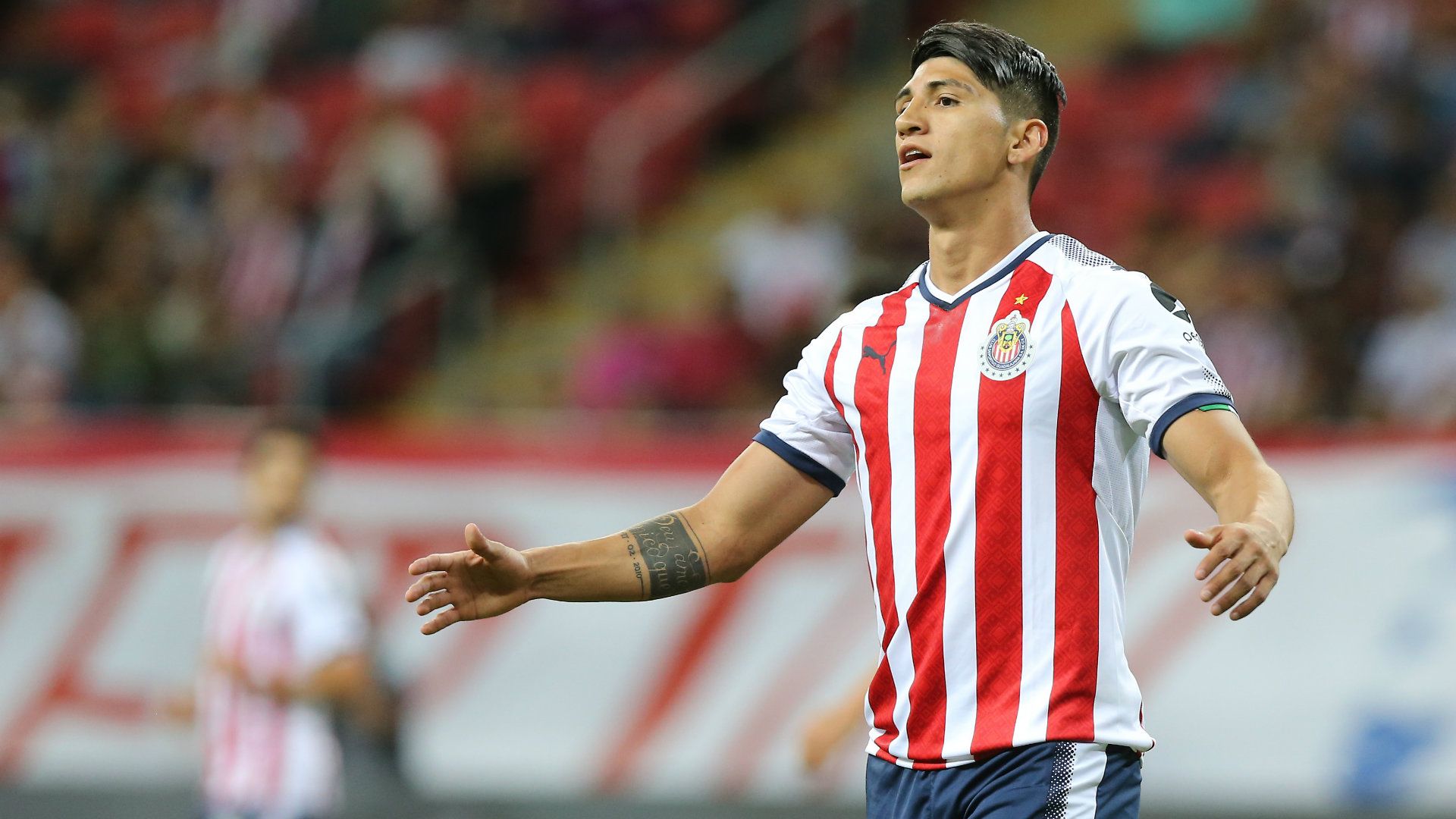Alan Pulido Chivas 170418