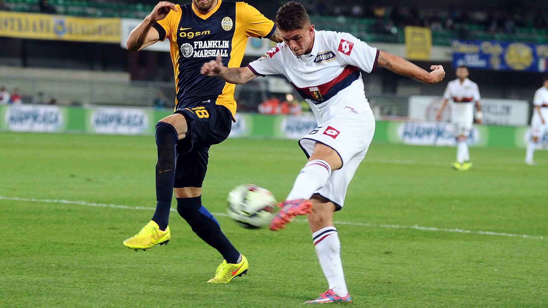 Maxime Lestienne Genoa