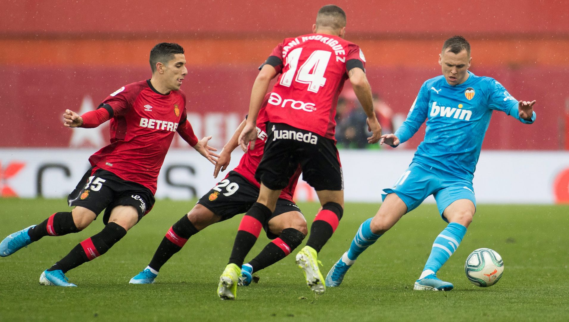 Cheryshev Salva Sevilla Mallorca Valencia LaLiga