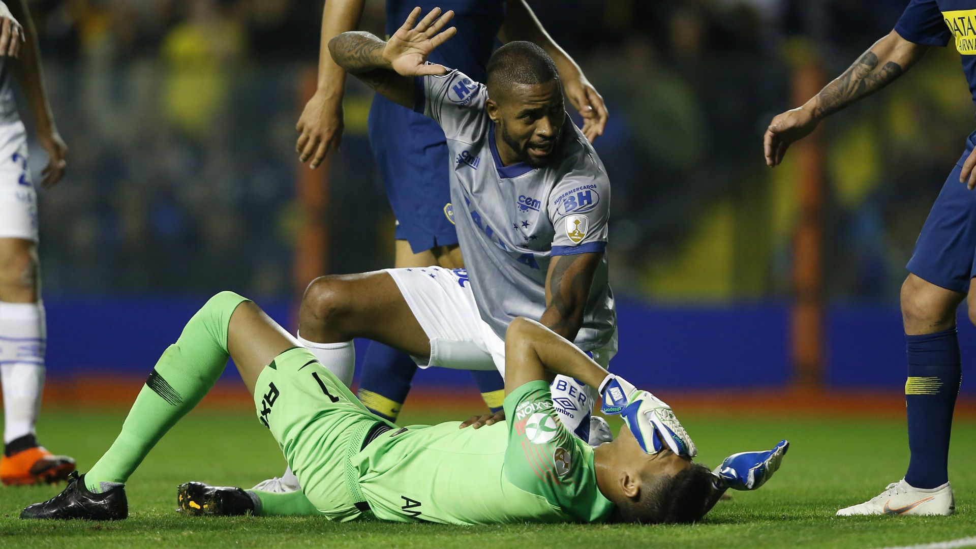 Eber Aquino roja Boca Cruzeiro Copa Libertadores 19092018