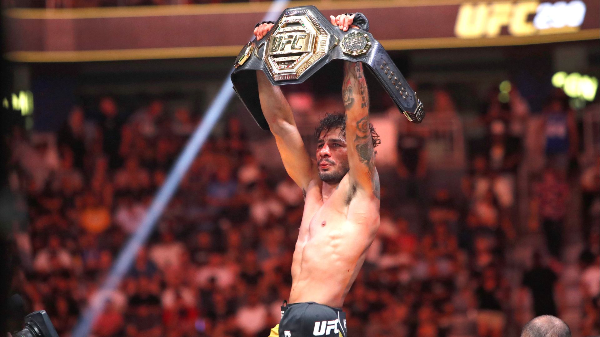 Alexandre Pantoja UFC flyweight champion