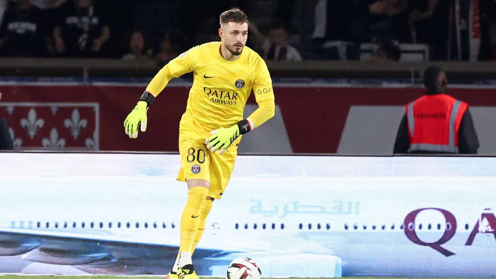 Arnau Tenas PSG 04062024