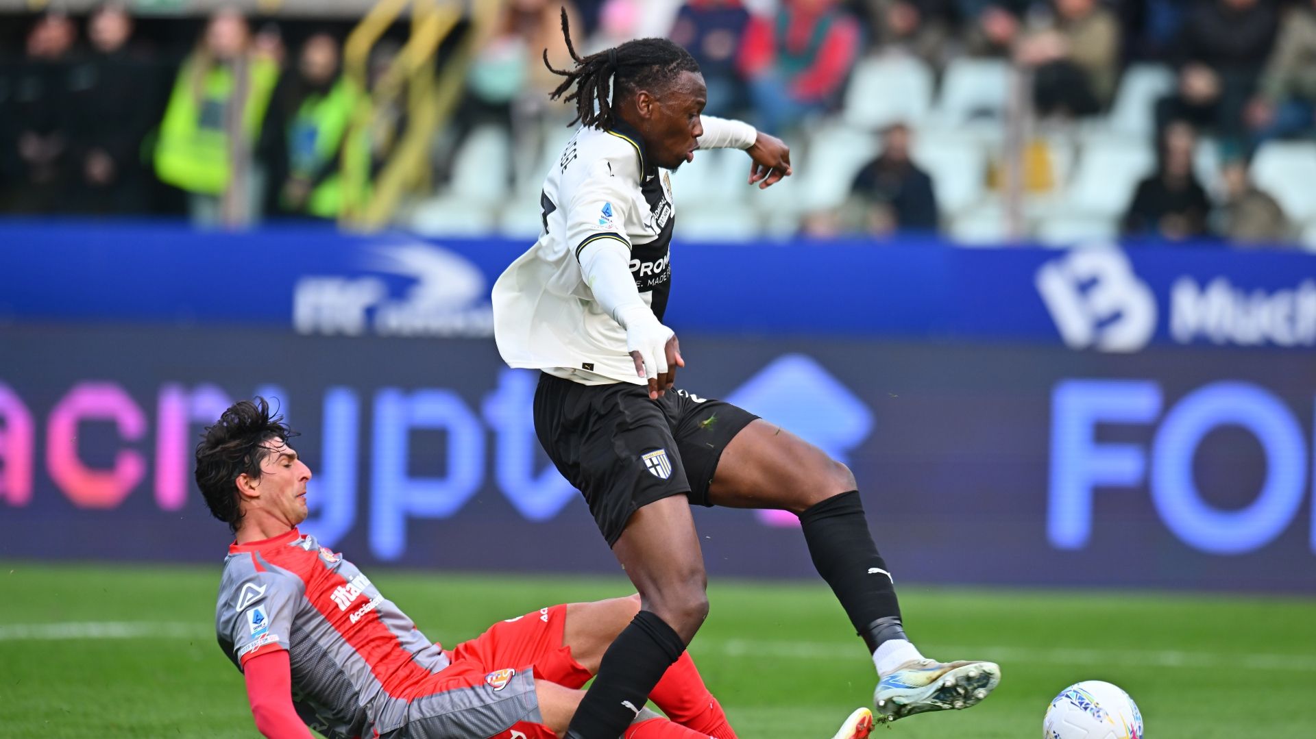 Nesta Elphege Parma 2025-2026