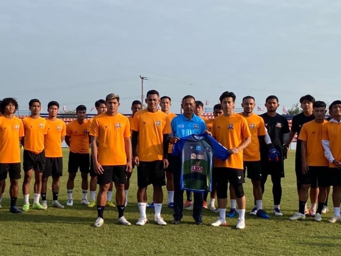 คัสตอม ลาดกระบัง ยูไนเต็ด 2021