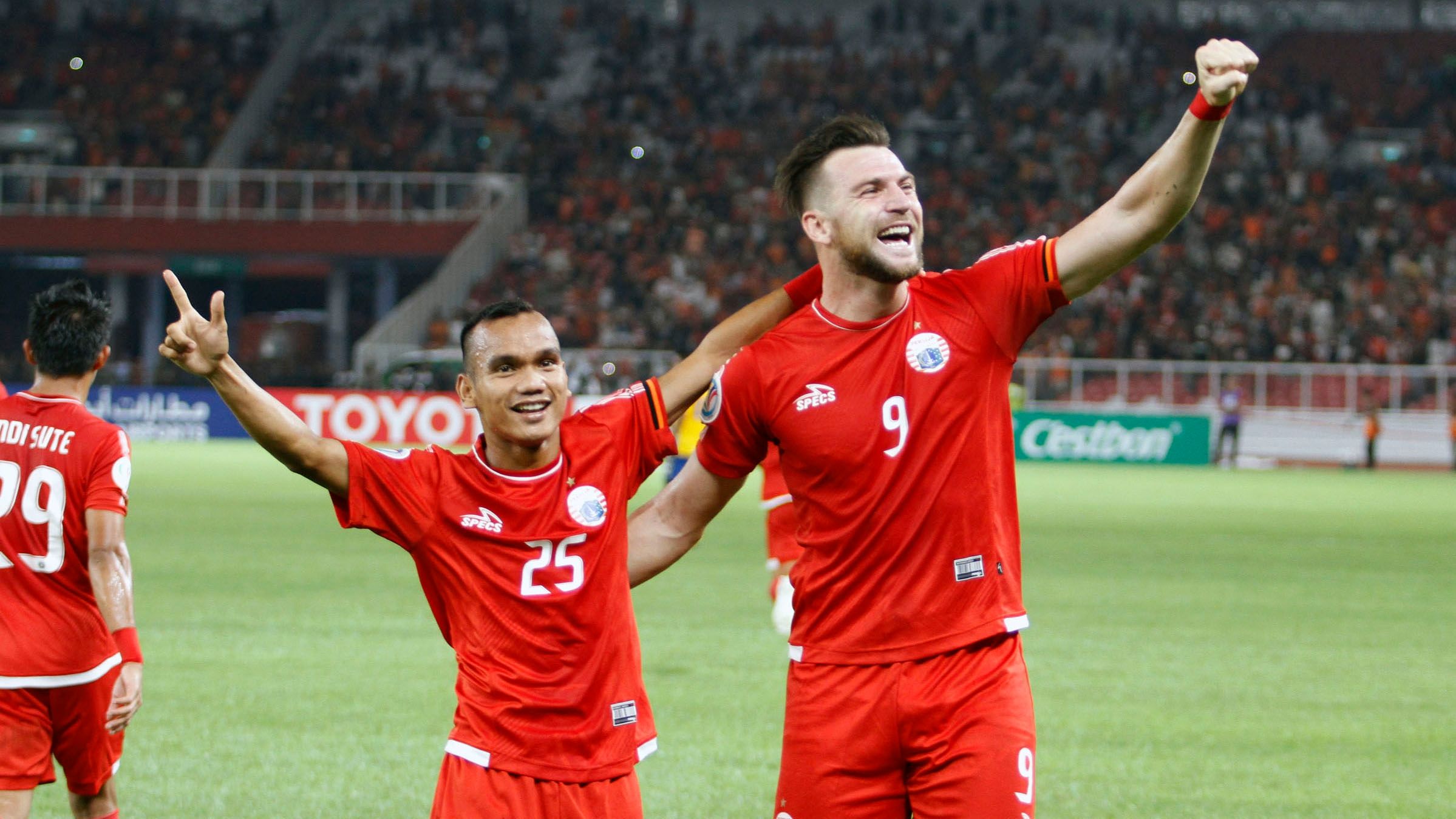 Selebrasi Riko Simanjuntak & Marco Simic - Persija Jakarta