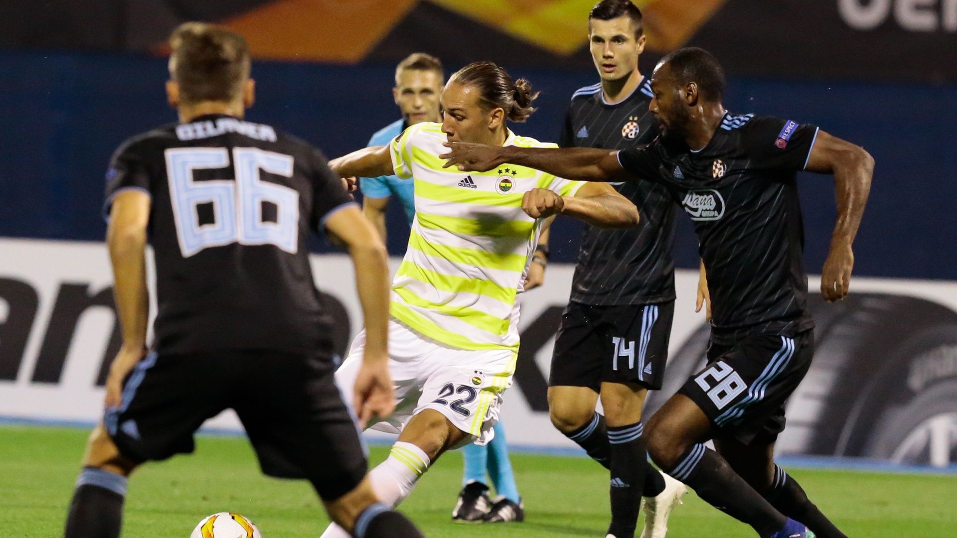 Michael Frey Dinamo Zagreb Fenerbahce 9202018 UEL