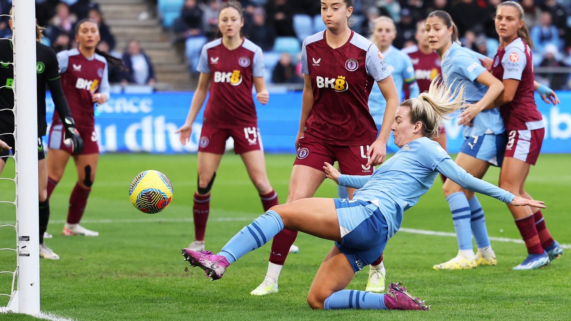 Lauren Hemp Man City Women 2023-24
