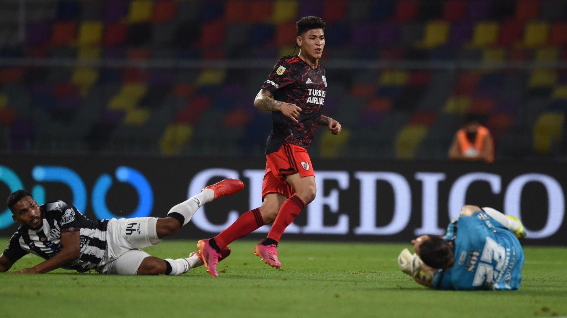 Jorge Carrascal Central Cordoba River Plate Liga Profesional 25092021