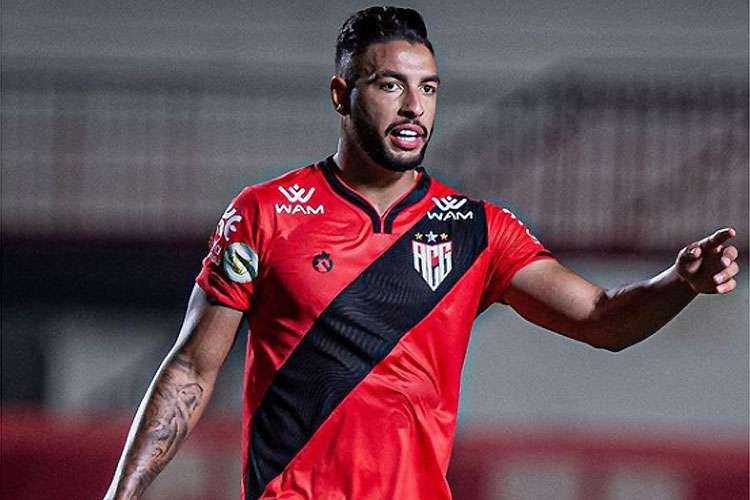 Nathan Silva, zagueiro do Atlético-GO