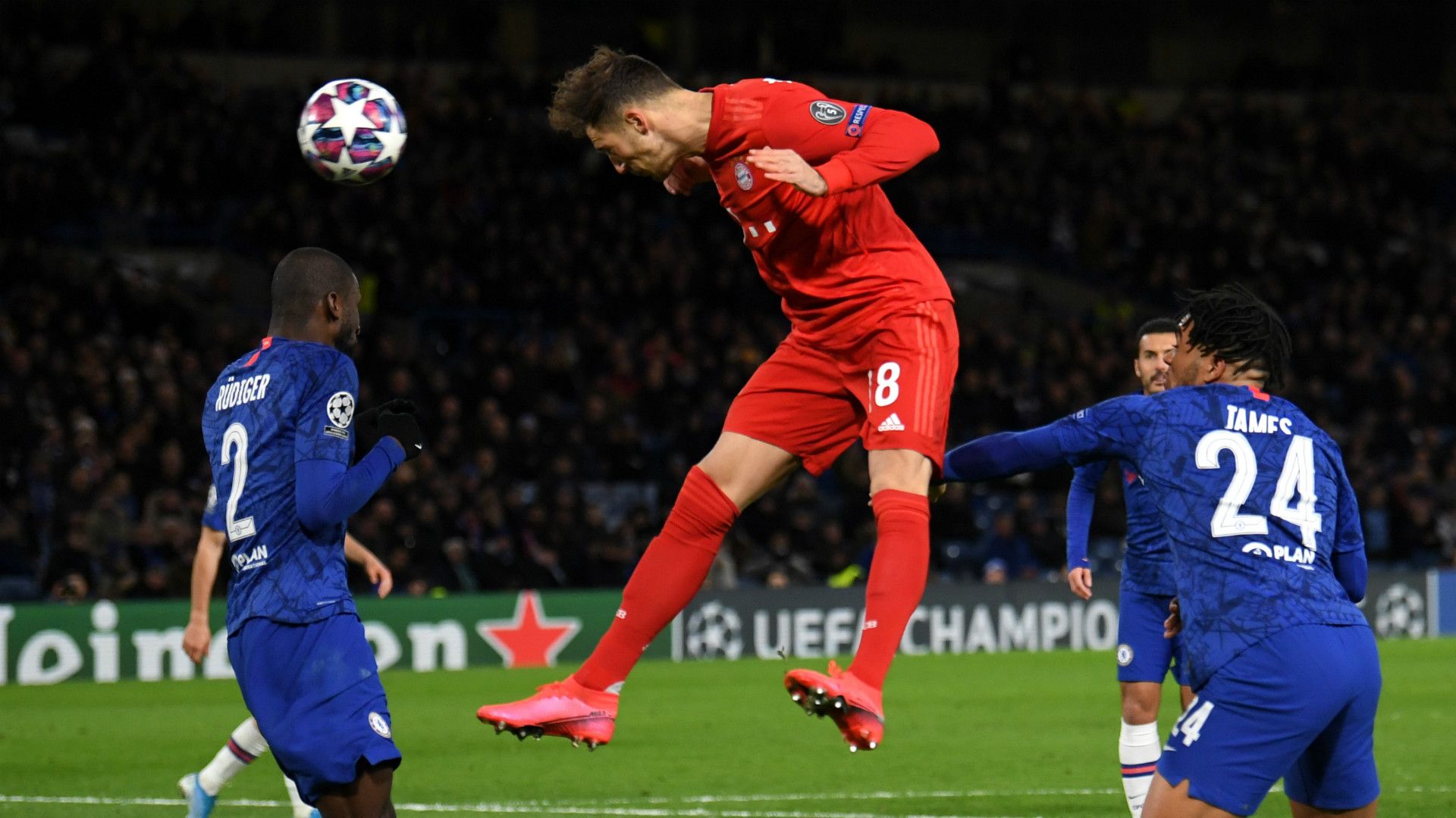 LEON GORETZKA BAYERN MÜNCHEN CHAMPIONS LEAGUE 25022020