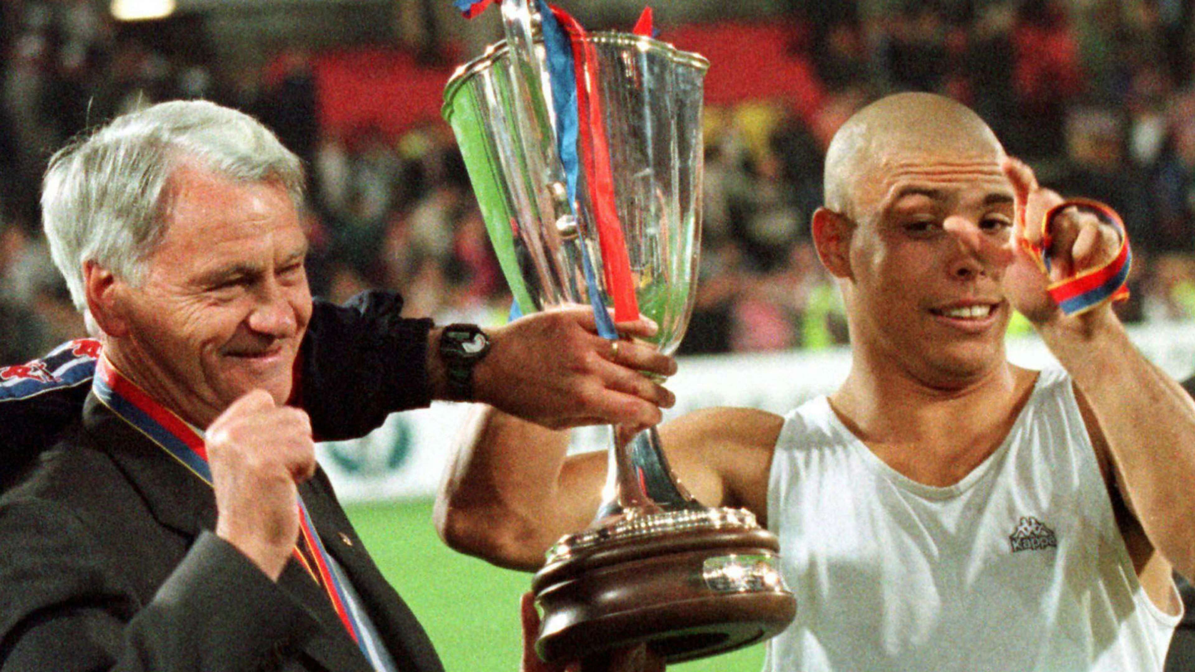 Bobby Robson Ronaldo Barcelona Cup WInners Cup